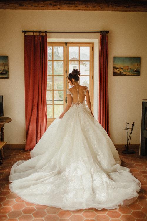 Comment bien choisir sa robe de mariée : conseils pour trouver LA tenue de vos rêves