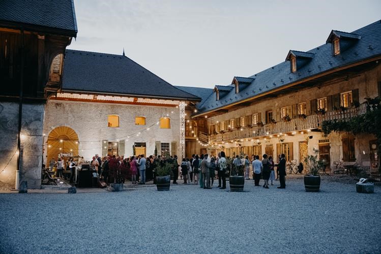 Le cocktail de mariage : organiser un moment fluide et réussi en Haute-Savoie