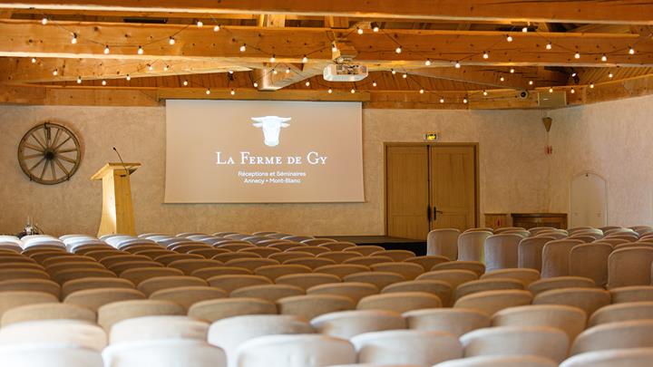 La vraie différence entre une salle de séminaire classique et un domaine d’exception