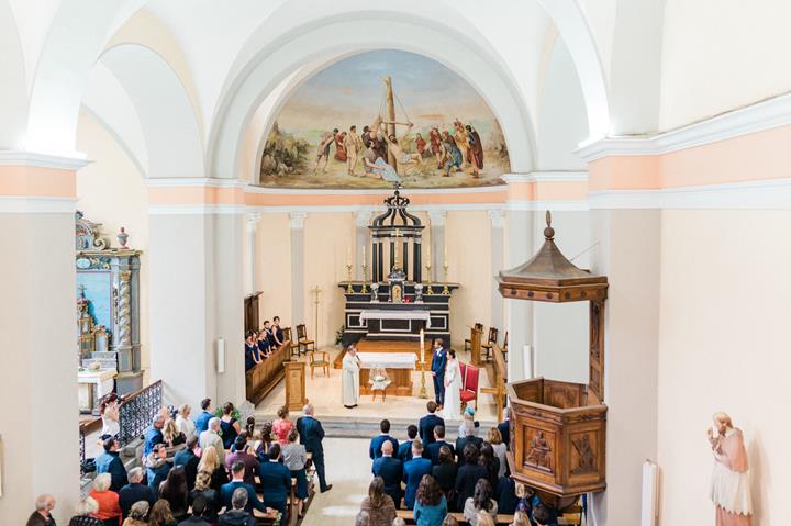 Les églises proches de la Ferme de Gy pour votre mariage